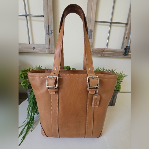 Vintage Y2K Coach Hamptons Tote British Tan + Signature C Wristlet Set - Picture 3 of 16